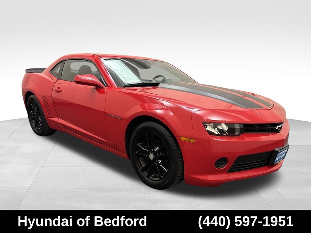 Used 2015 Chevrolet Camaro LS RWD image 3