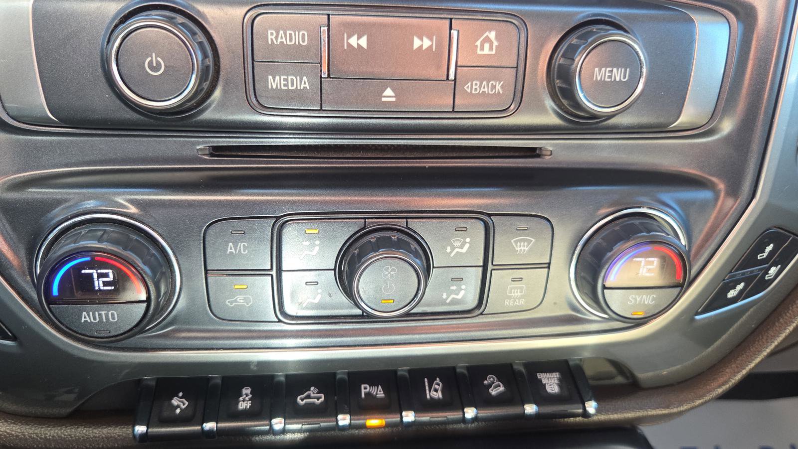 Used 2018 Chevrolet Silverado 2500 LTZ w/ Duramax Plus Package image 34