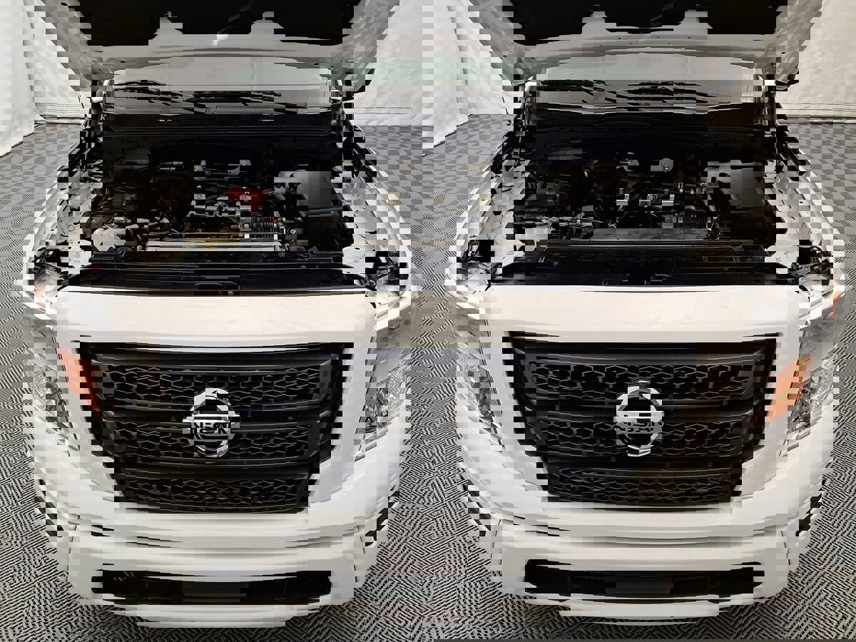 Used 2023 Nissan Titan SV image 29