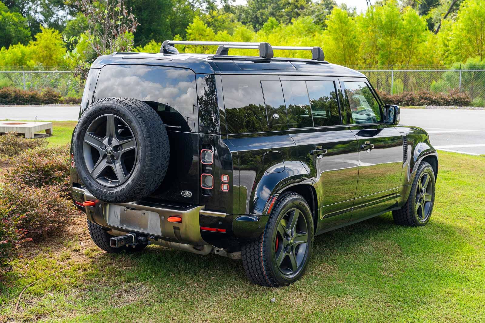 Used 2021 Land Rover Defender 110 X AWD/4WD image 11
