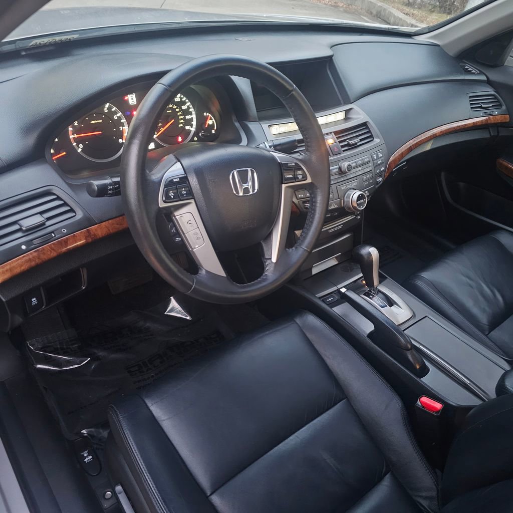 Used 2012 Honda Accord EX-L image 9