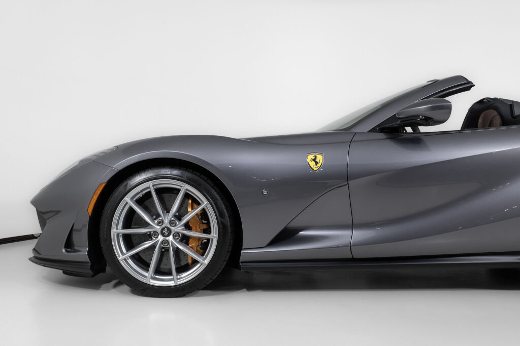 Used 2021 Ferrari 812 GTS RWD image 15