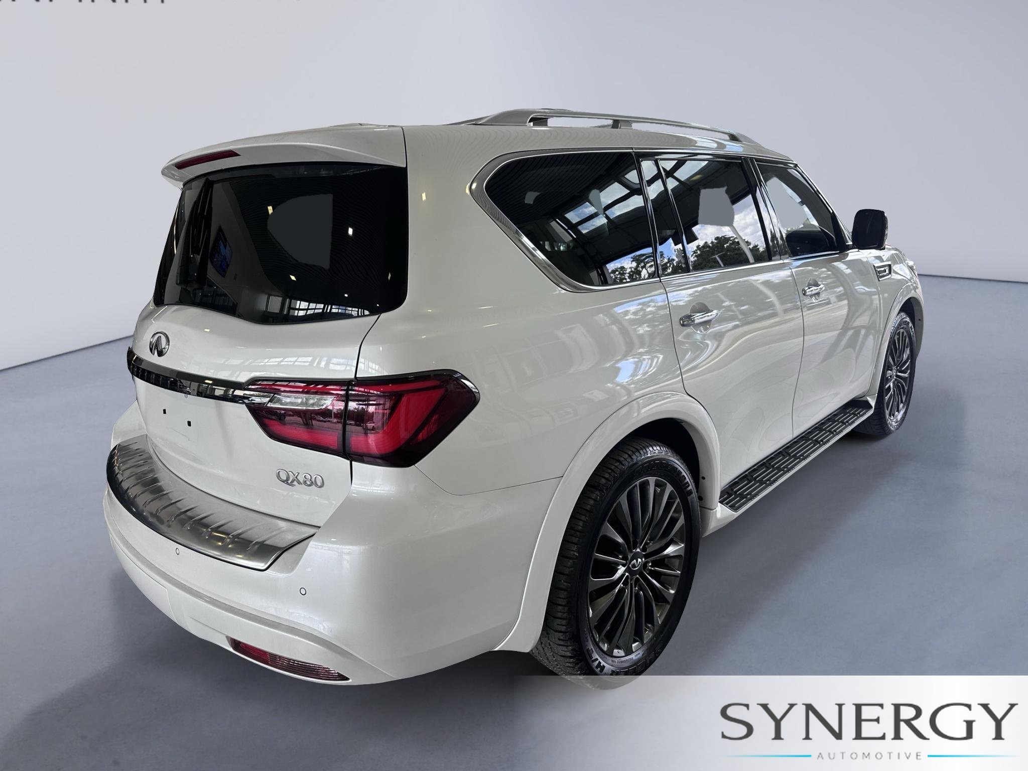 Certified 2023 INFINITI QX80 Premium Select w/ Cargo Package RWD image 7