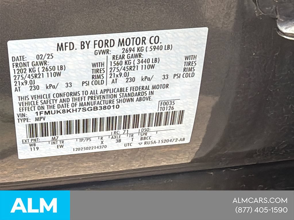 Used 2025 Ford Explorer ST-Line w/ ST-Line Street Pack AWD/4WD image 36