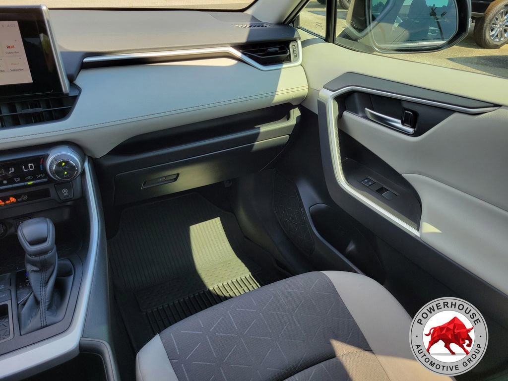 Used 2023 Toyota RAV4 XLE w/ Convenience Package FWD image 22