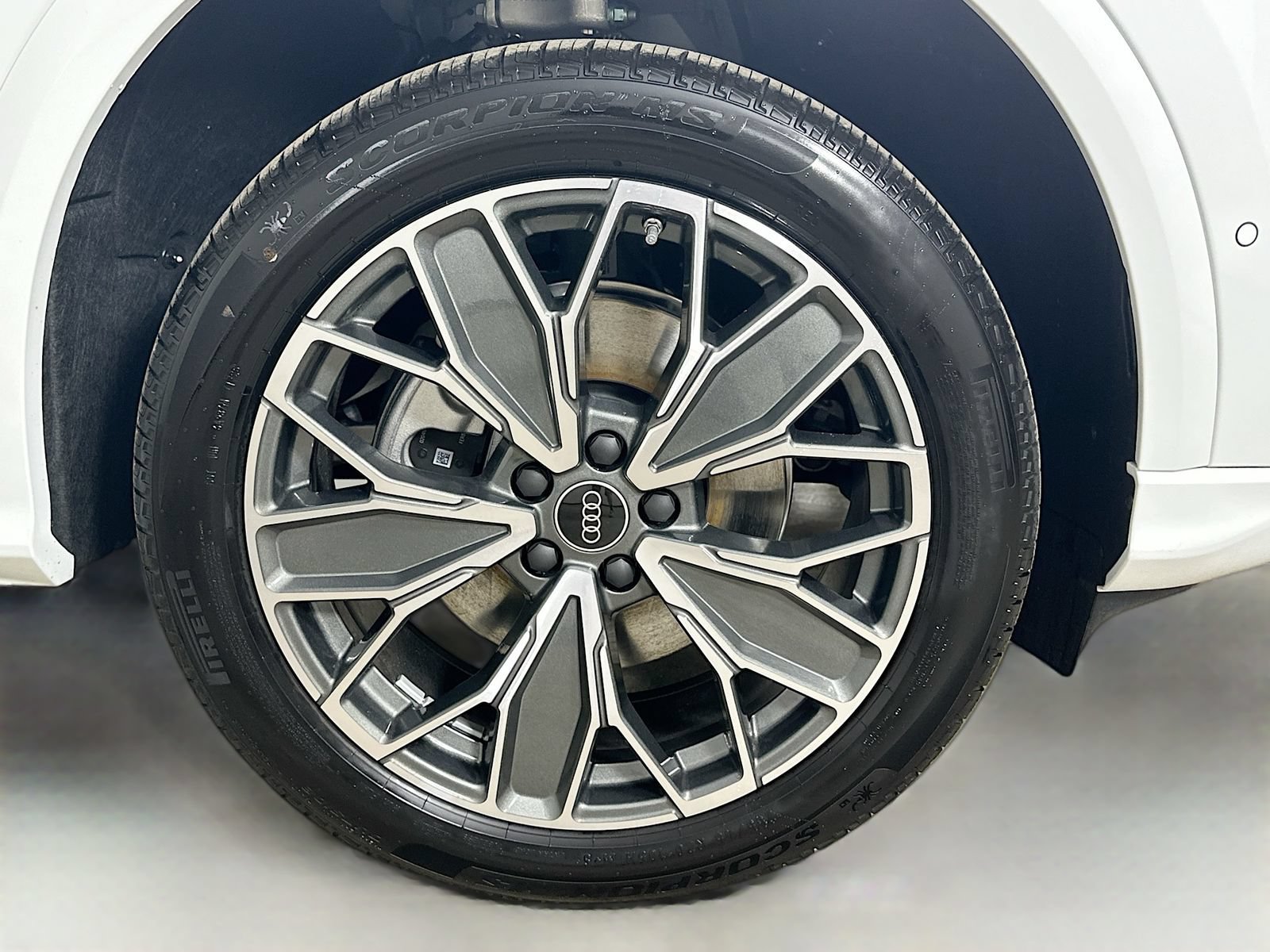 New 2026 Audi Q5 Premium Plus AWD/4WD image 11