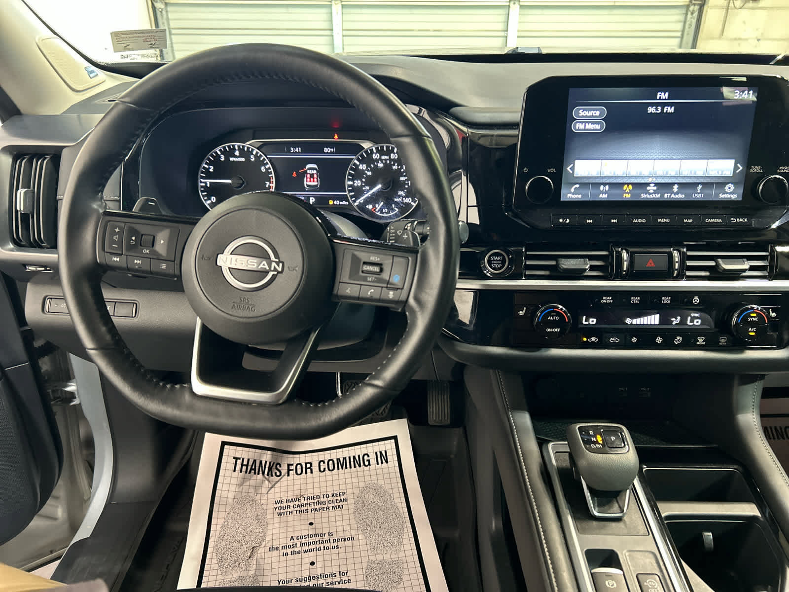 Used 2024 Nissan Pathfinder SL w/ SL Premium Package AWD/4WD image 23