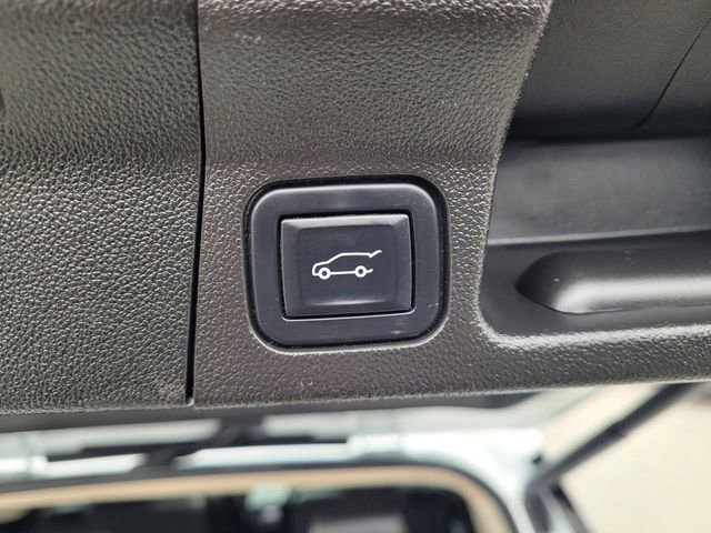 Used 2022 GMC Acadia Denali w/ Denali Ultimate Package image 8