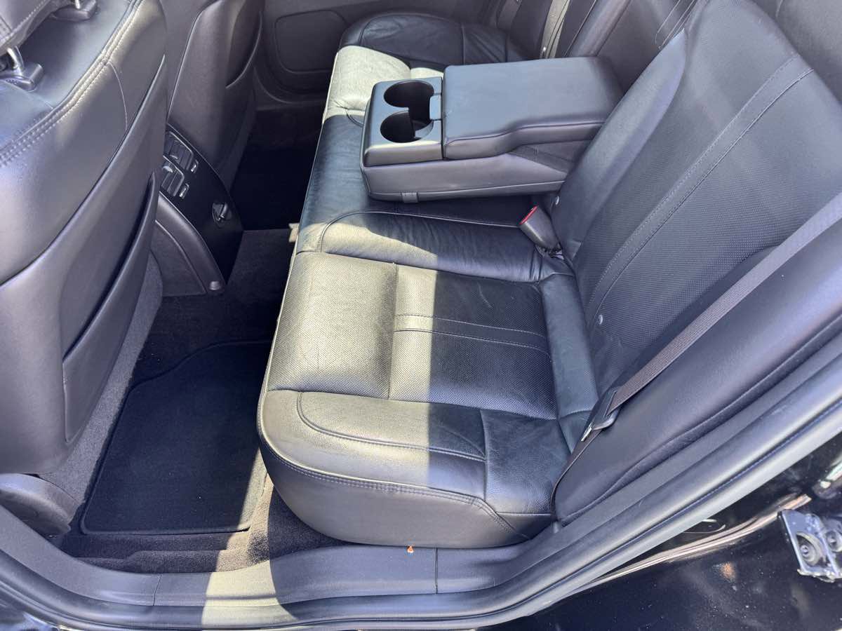 Used 2015 Lincoln MKS FWD image 29
