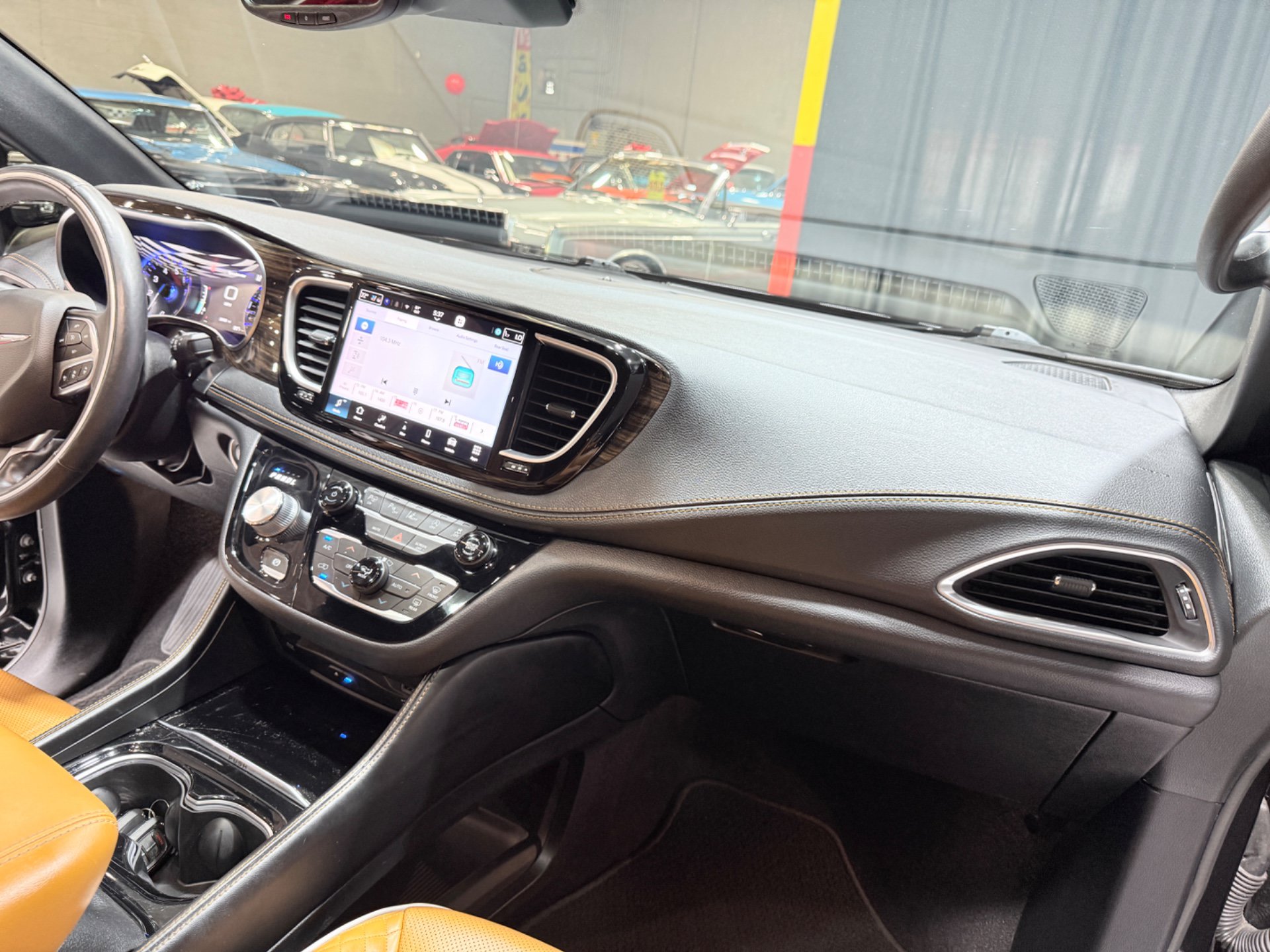Used 2021 Chrysler Pacifica Pinnacle AWD/4WD image 67