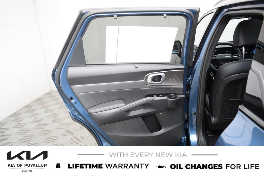 New 2026 Kia Sportage X-Line w/ X-Line Premium Package AWD/4WD image 11