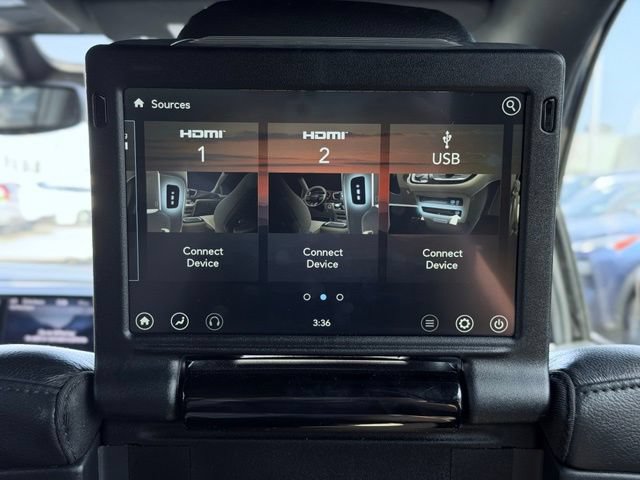 Used 2020 Chrysler Pacifica Touring-L w/ Advanced Safetytec Group AWD/4WD image 33