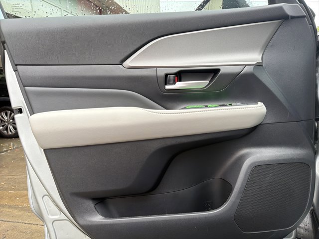 New 2026 Toyota Grand Highlander AWD image 10