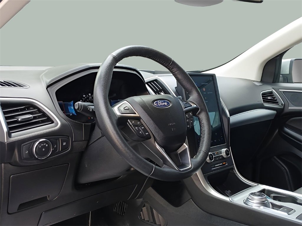 Used 2022 Ford Edge SEL image 12