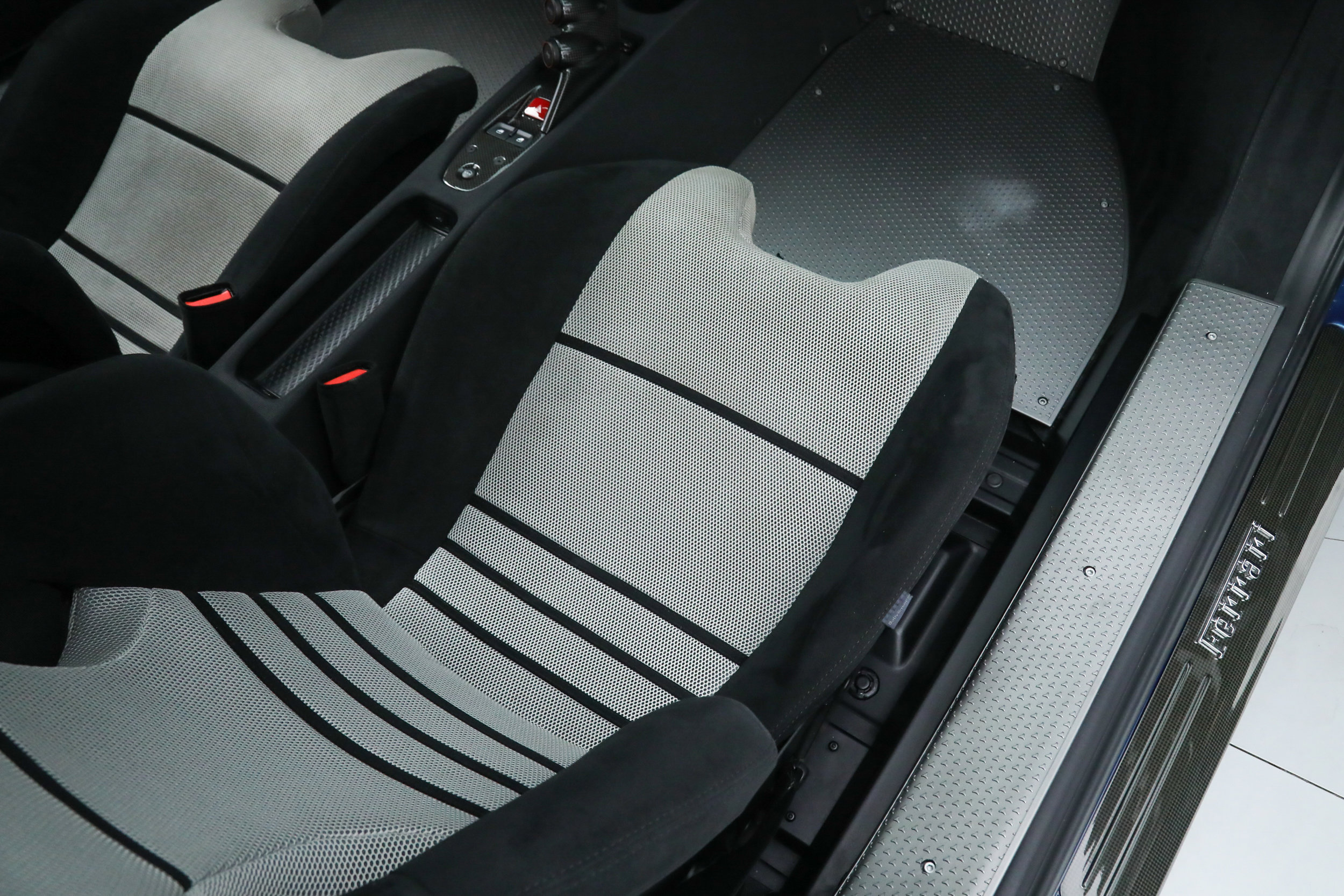 Used 2015 Ferrari 458 Speciale Coupe image 26