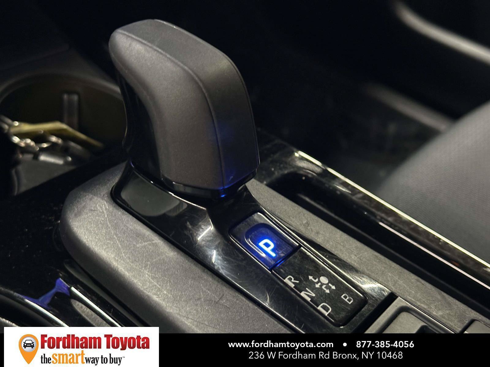 Certified 2024 Toyota Prius LE AWD/4WD image 25