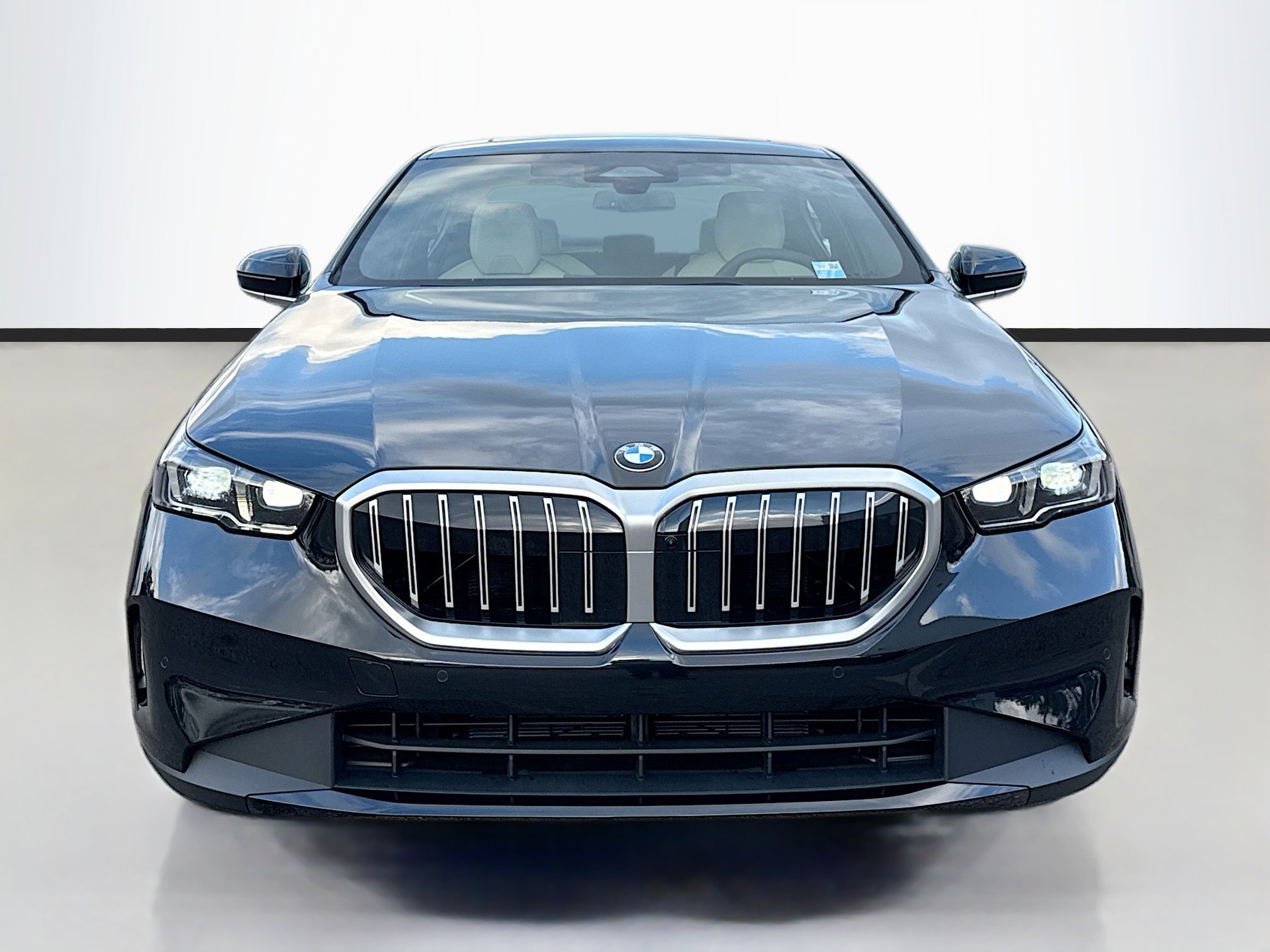 New 2026 BMW 530i w/ Convenience Package image 8