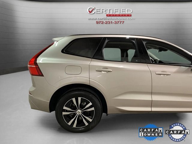 Used 2025 Volvo XC60 B5 Core image 10
