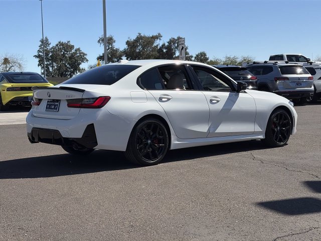 Used 2026 BMW 330i Sedan w/ M Sport Package RWD image 6