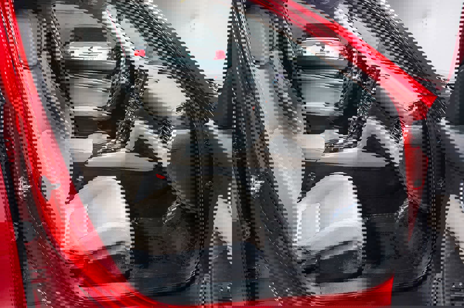 Used 2018 Honda Accord LX image 16