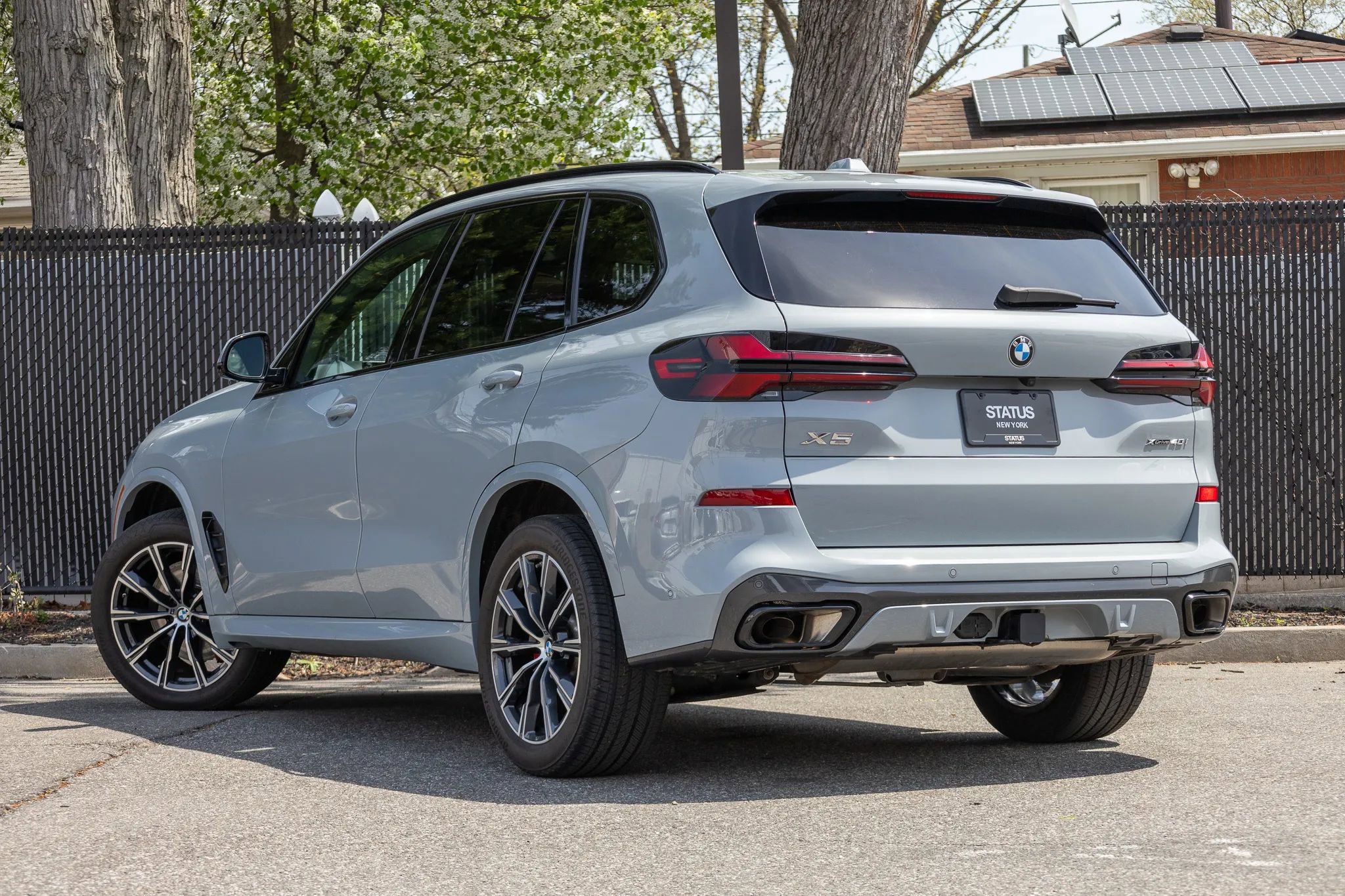 Used 2024 BMW X5 xDrive40i w/ M Sport Package image 24