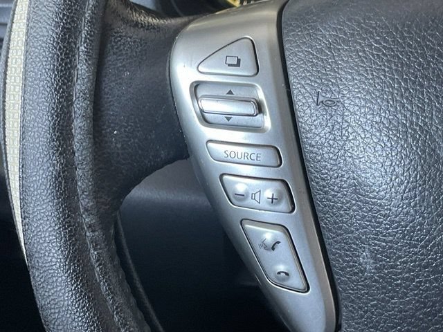 Used 2016 Nissan Versa Note SV FWD image 10