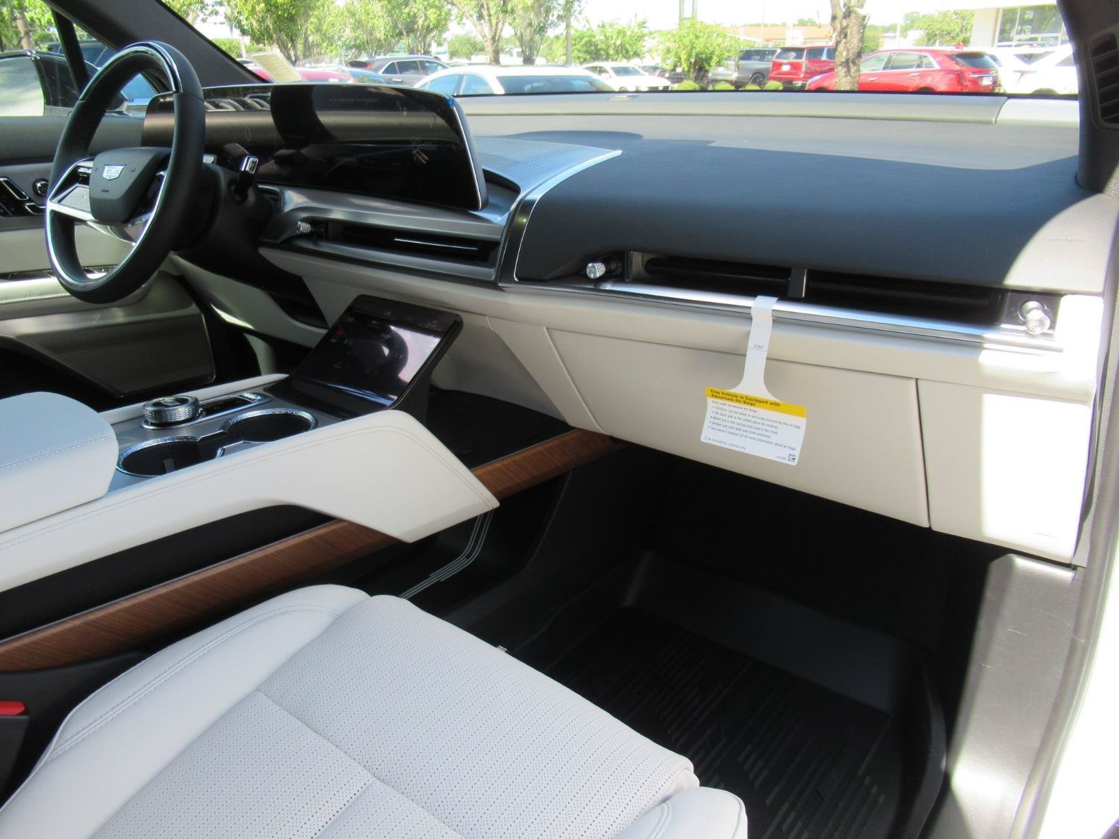 New 2027 Cadillac Vistiq Sport AWD/4WD image 10