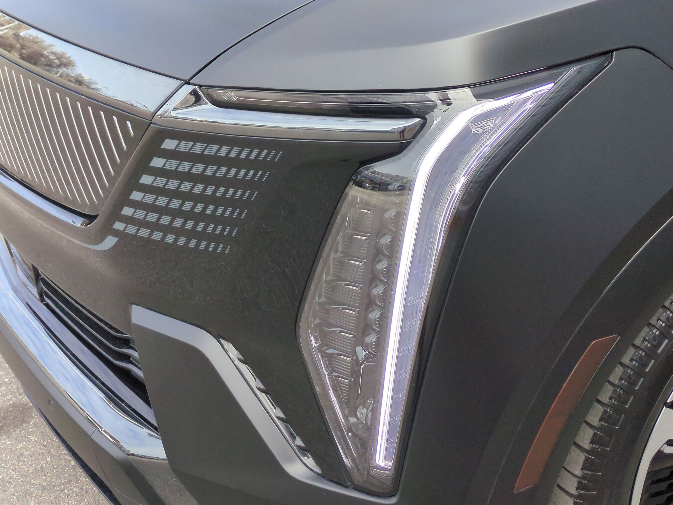 Used 2025 Cadillac Escalade IQ Sport 1 w/ Smart Trailering package image 10