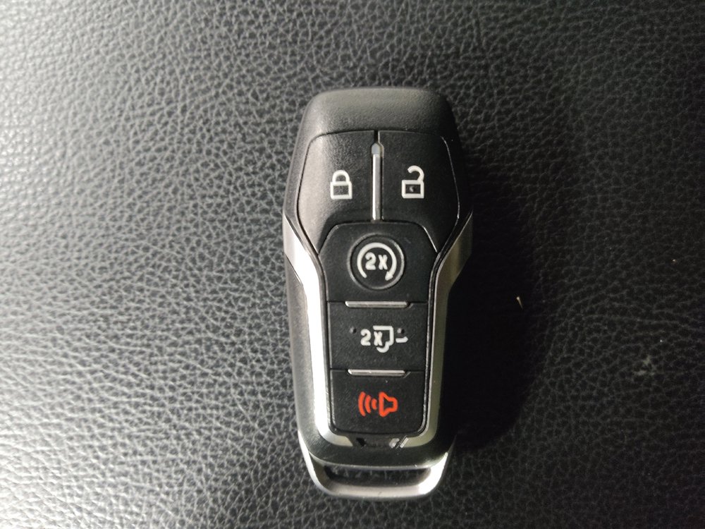 Used 2015 Ford F150 Lariat AWD/4WD image 32