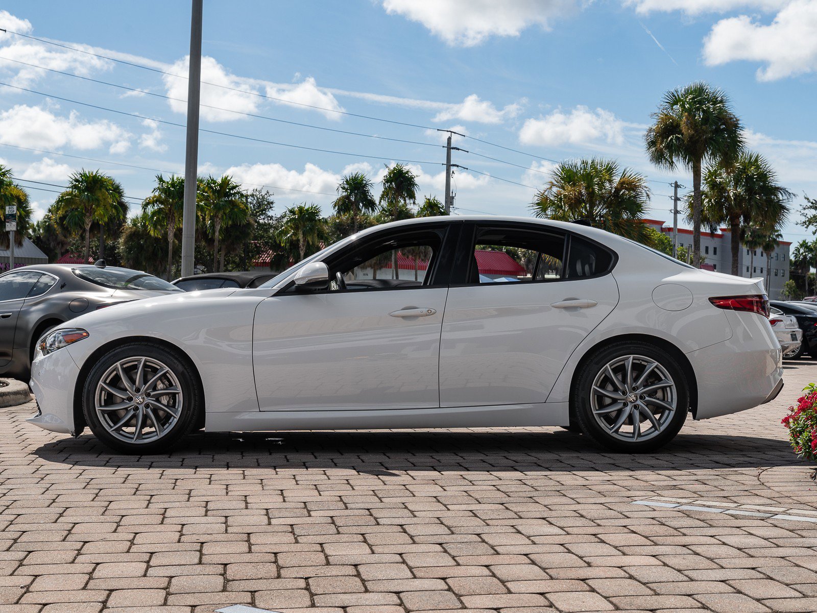Used 2023 Alfa Romeo Giulia Sprint image 23