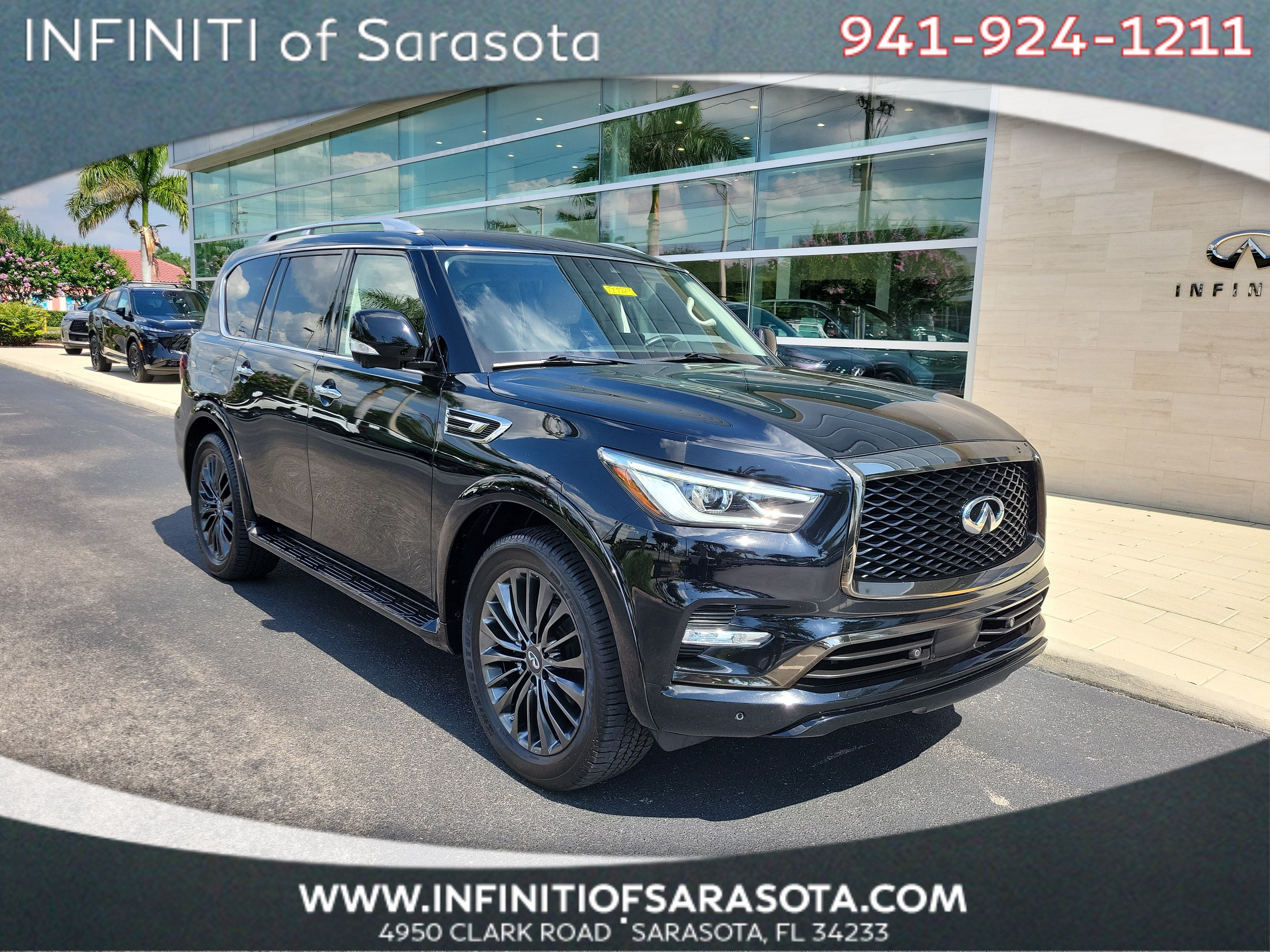Used 2022 INFINITI QX80 Premium Select w/ Cargo Package RWD image 1