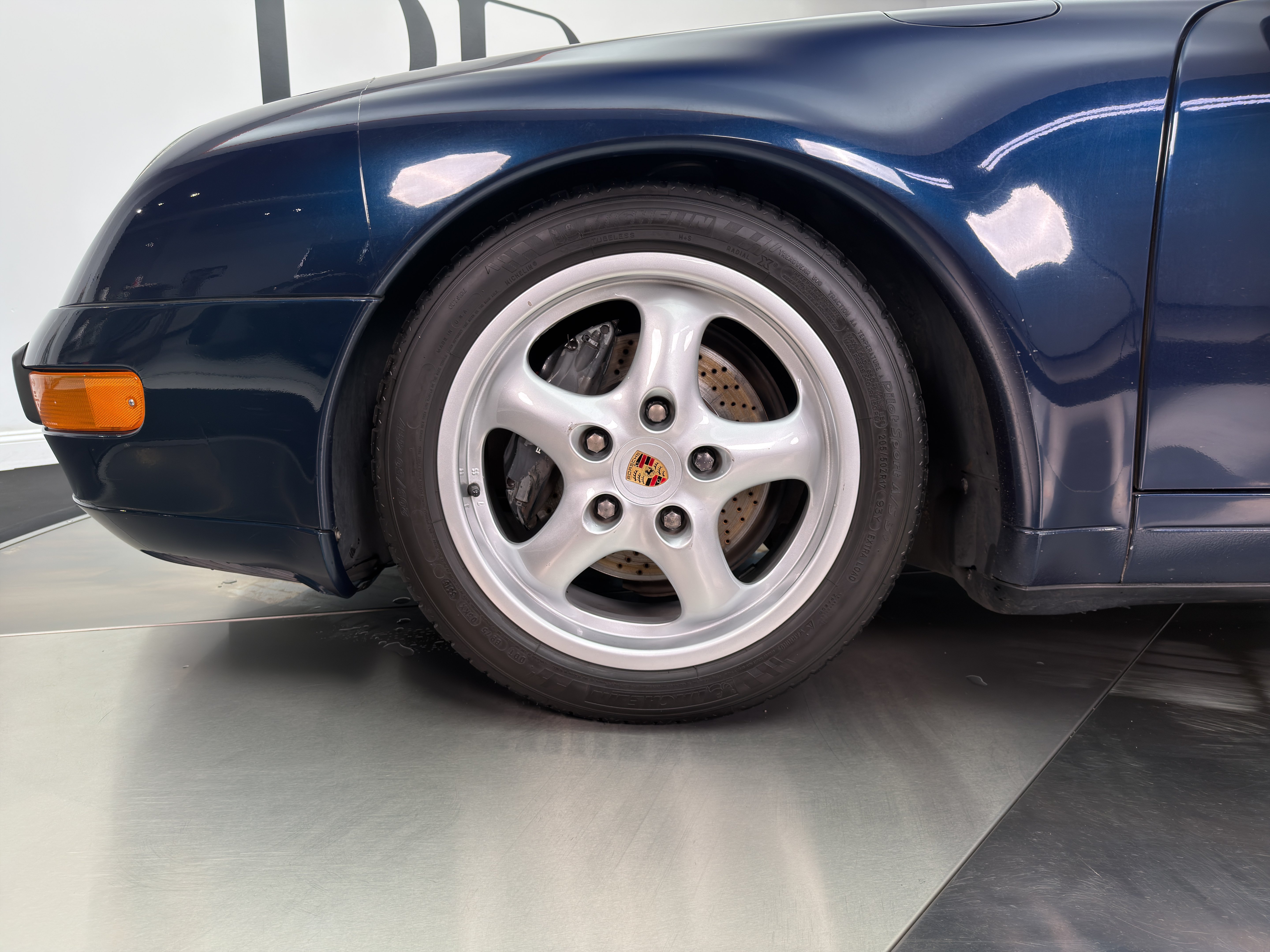 Used 1997 Porsche 911 Carrera RWD image 4
