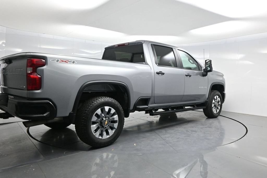 Used 2025 Chevrolet Silverado 2500 Custom w/ Custom Convenience Package AWD/4WD image 43