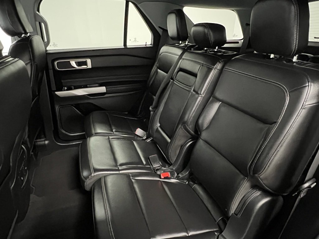 Used 2024 Ford Explorer XLT w/ Equipment Group 202A image 50