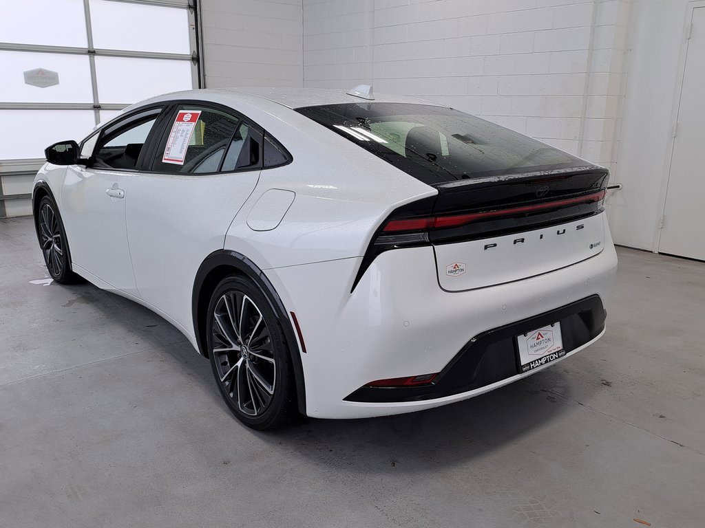 Used 2024 Toyota Prius XLE image 8