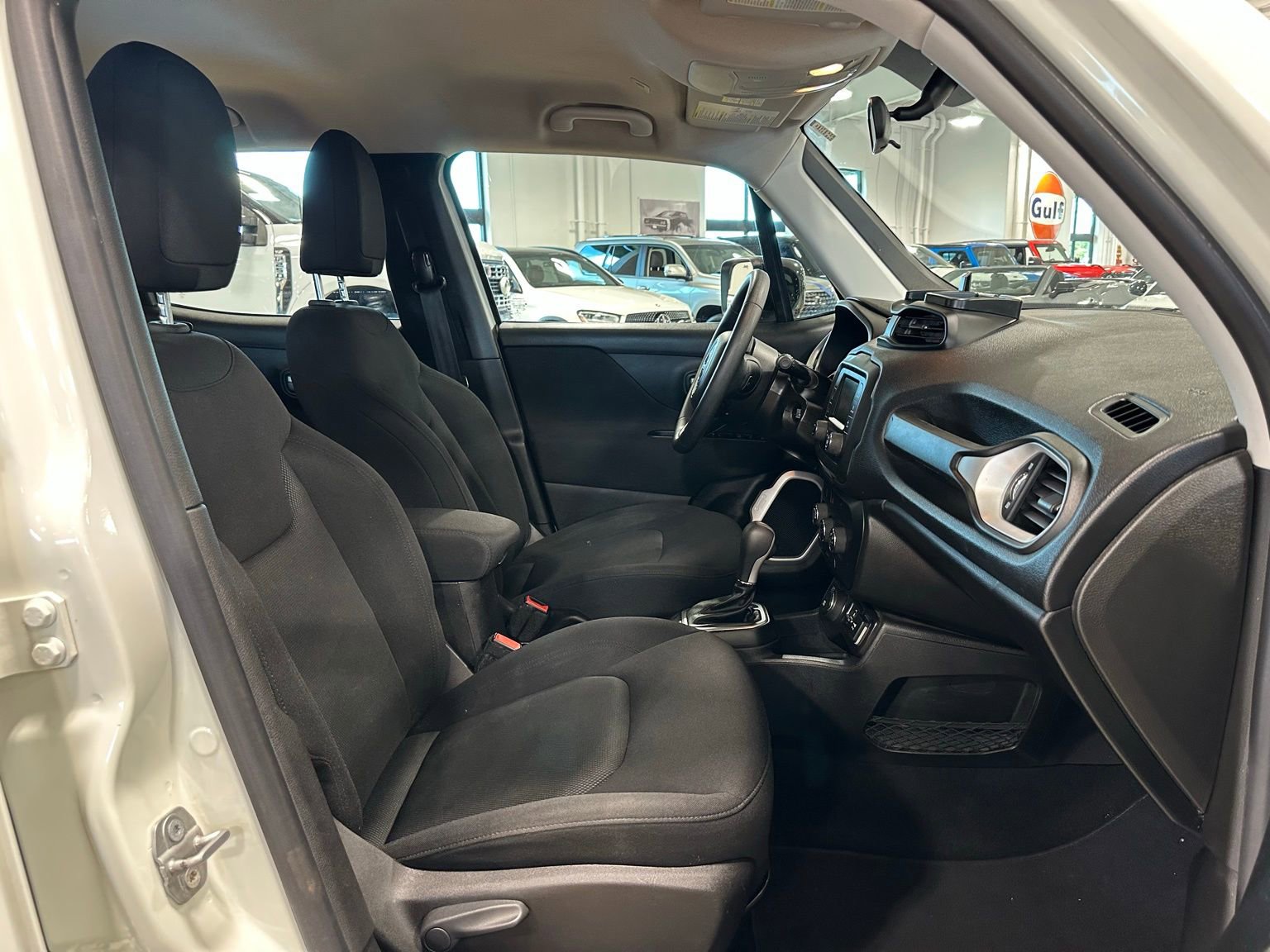 Used 2020 Jeep Renegade Sport image 35
