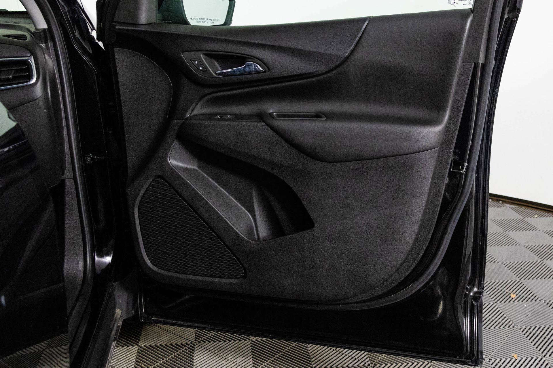 Certified 2022 Chevrolet Equinox LT w/ LPO, Floor Liner Package image 40