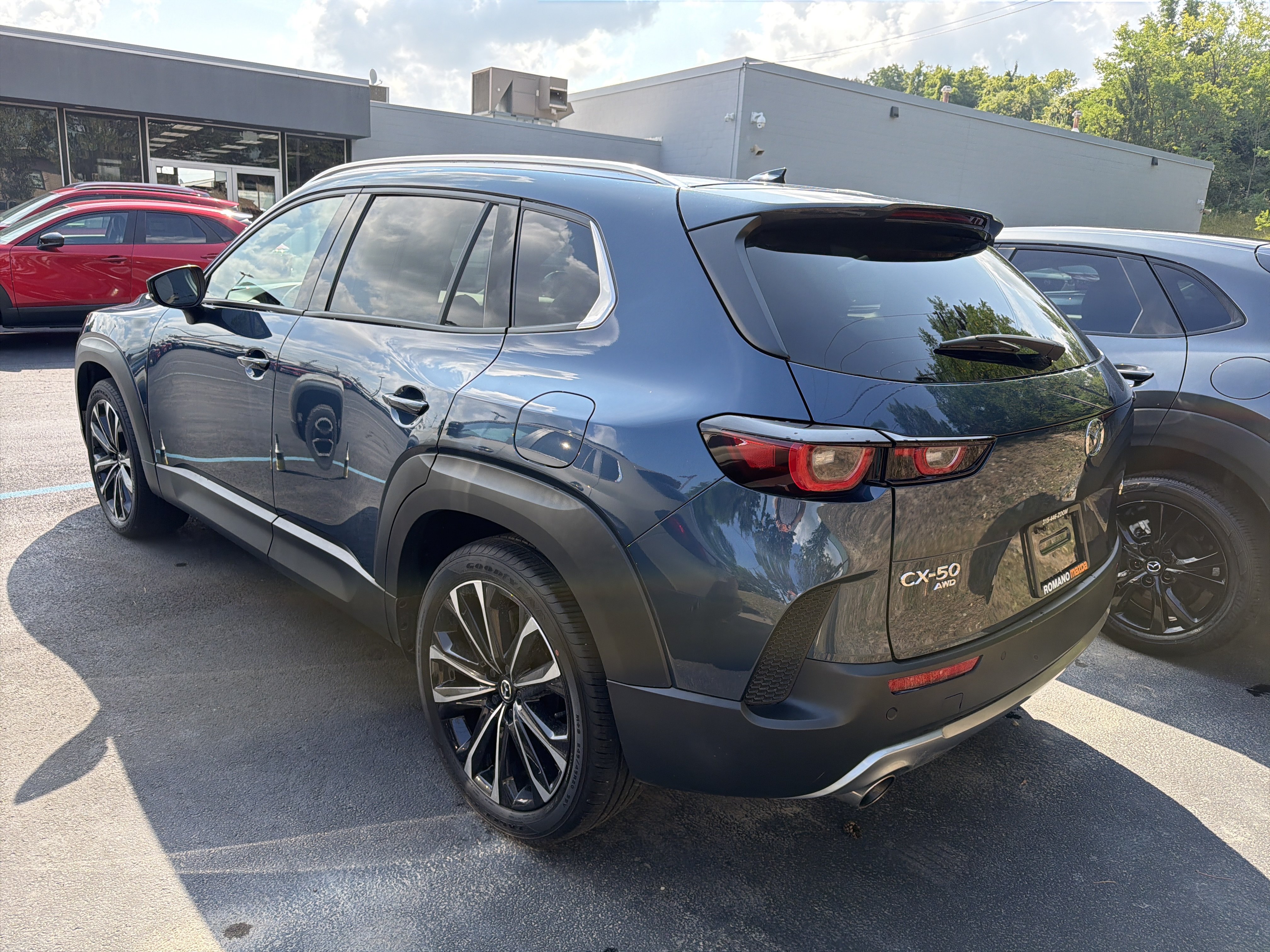 Certified 2025 MAZDA CX-50 2.5 Turbo w/ Premium Plus Pkg AWD/4WD image 5