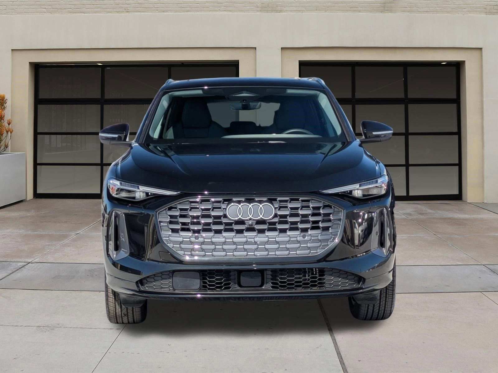 Used 2025 Audi Q5 Premium Plus w/ Premium Plus image 6