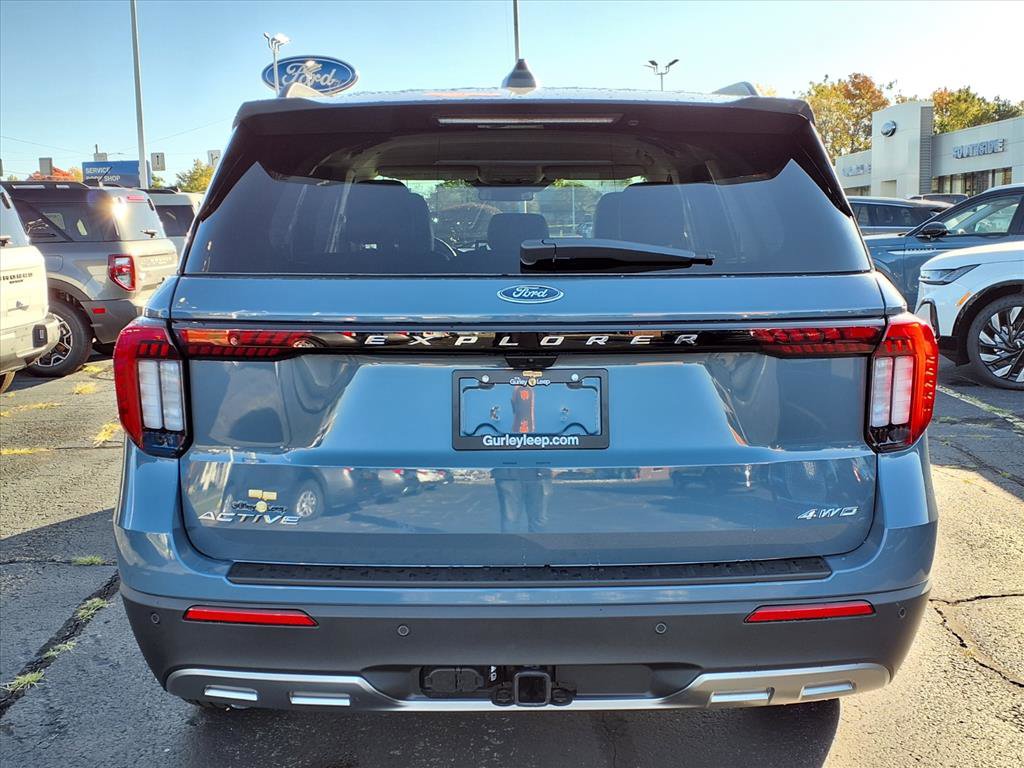 New 2026 Ford Explorer Active w/ Active Comfort Package image 8