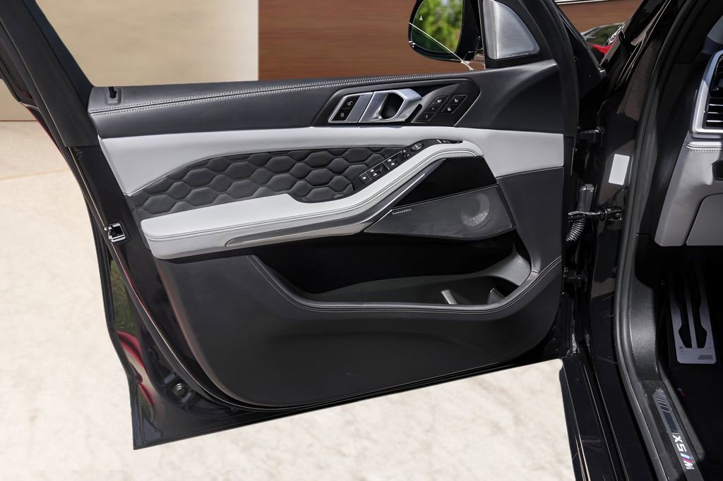 Used 2021 BMW X5 M w/ Executive Package image 26