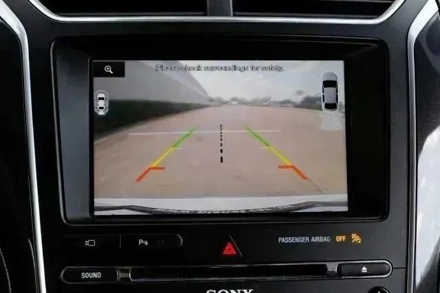 Used 2016 Ford Explorer Limited image 28