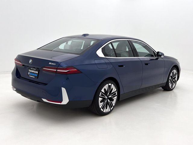 Used 2027 BMW 530i xDrive AWD/4WD image 5