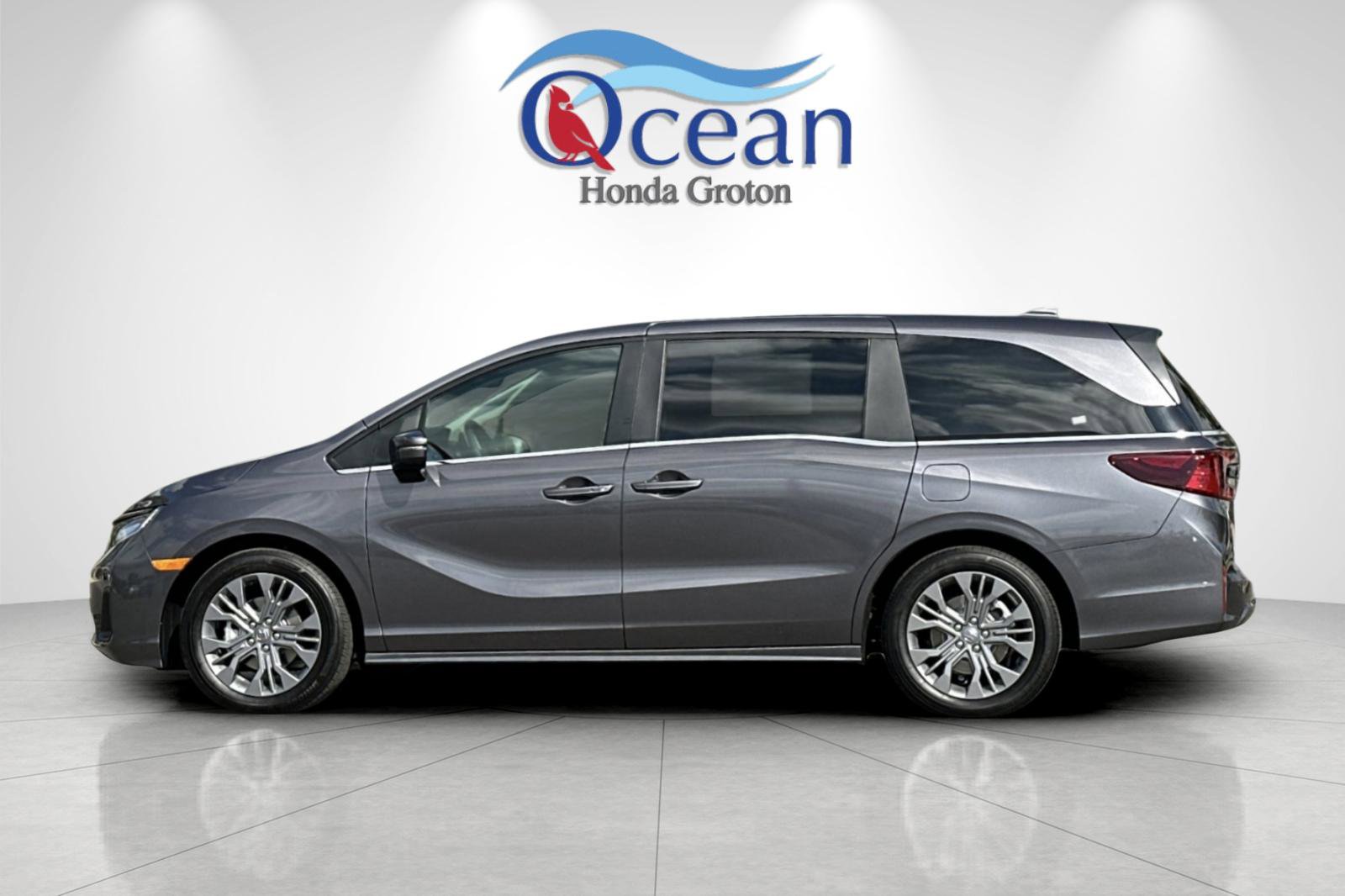 New 2026 Honda Odyssey Touring image 2