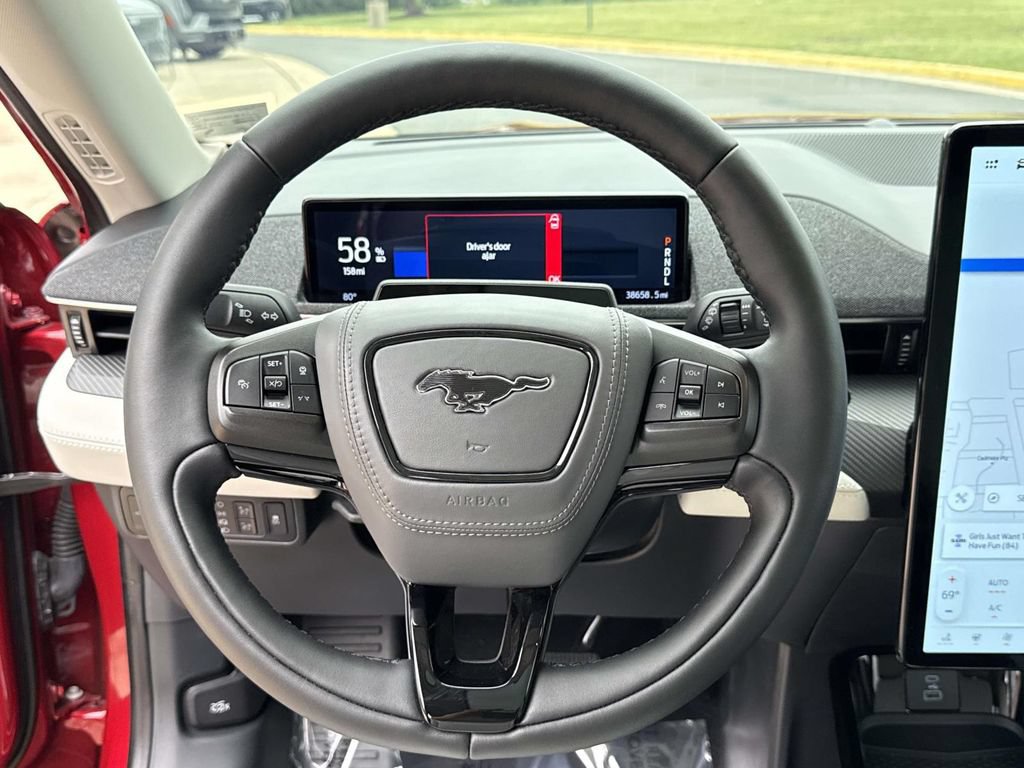 Used 2022 Ford Mustang Mach-E Premium AWD/4WD image 33