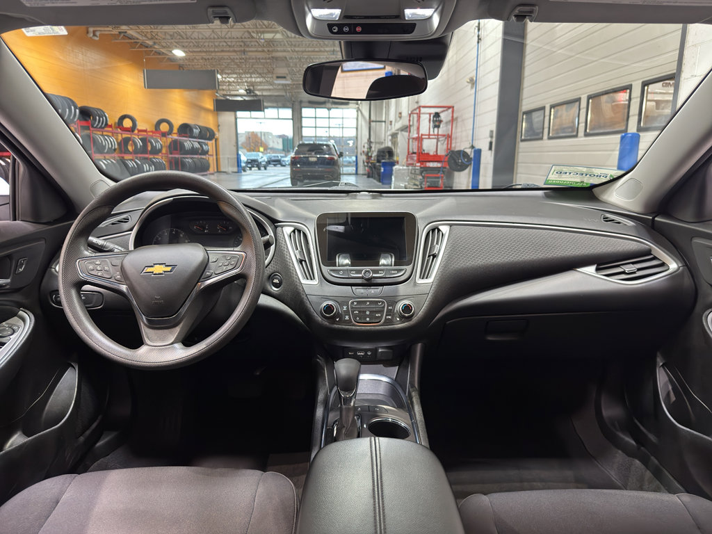Used 2024 Chevrolet Malibu LT image 12