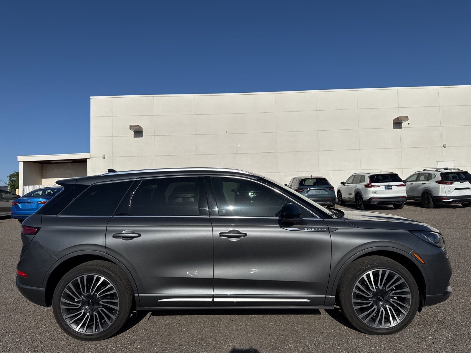 Used 2022 Lincoln Corsair AWD w/ Equipment Group 101A image 4