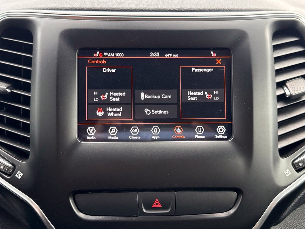 Used 2020 Jeep Cherokee Latitude w/ Cold Weather Group AWD/4WD image 25