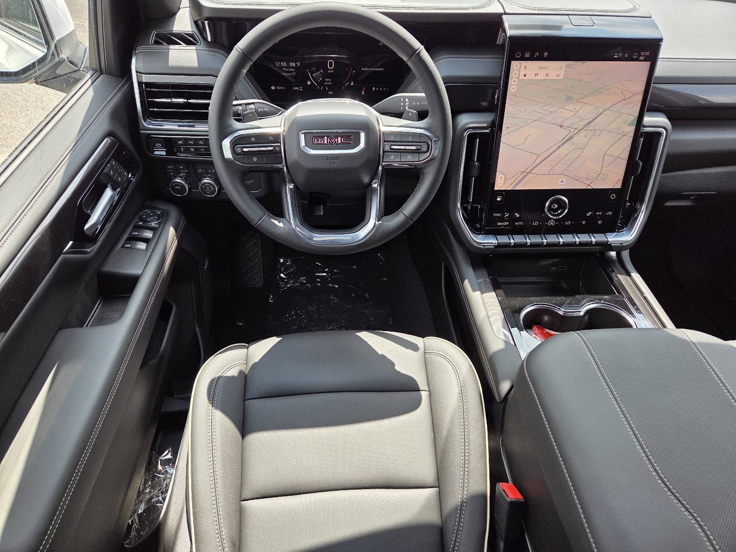 New 2026 GMC Yukon XL Elevation w/ LPO, Elevation Black Package AWD/4WD image 5