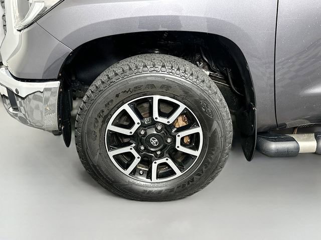 Used 2018 Toyota Tundra SR5 w/ TRD Off Road Package image 29